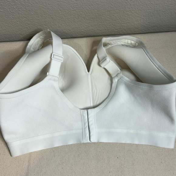 Cacique White Lace Full Coverage Bra - Picture 4 of 6